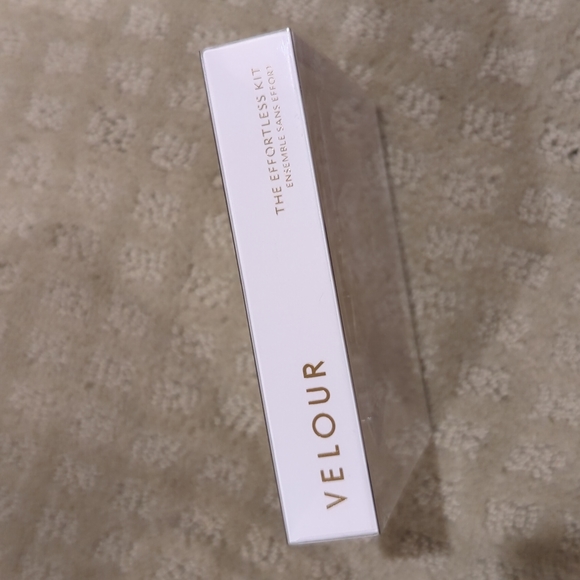 VELOUR The Effortless Kit - Picture 3 of 3